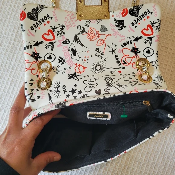 ALDO Trendy White Graphic Shoulder Bag - Picture 10 of 14